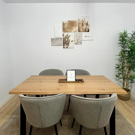 Adam's Place Apartment